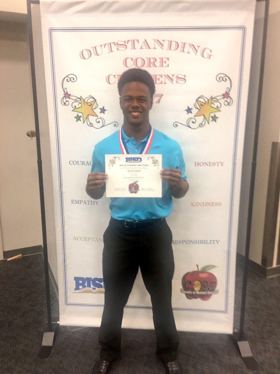 HHSBuffNation's tweet photo. Congratulations to Cyan Burkhart and Gavin Rix for their core values awards tonight: Outstanding Core Citizens!! #howtoHaltom https://t.co/gHYGGPbSrz