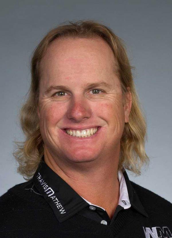 marcusdl's tweet photo. @hoffman_charley 3x winner of the 'Bill Paxton Janitor' contest. #masterssmacktalk #themasters @NickLiberati @mdroorduh @mnourie https://t.co/JtbdLhZr98