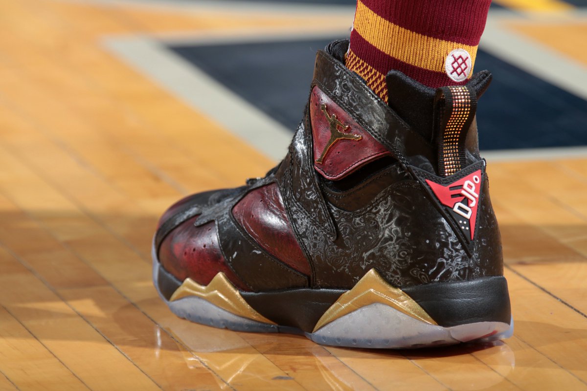 Monta Ellis in the Air Jordan 7 \, image size:1200x800