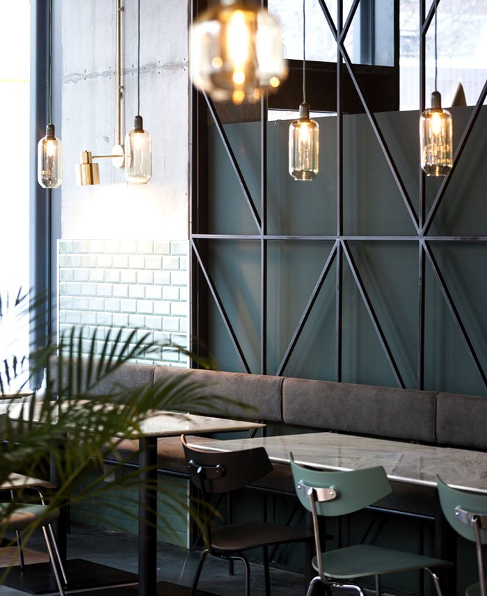 MycanaryLight's tweet photo. #Retro #design meets modern technology
MY CARANY #Edition1906 combines the classic Edison style with efficient LEDs.
https://t.co/AI9ZmpwtCD https://t.co/Pom9PchKKy