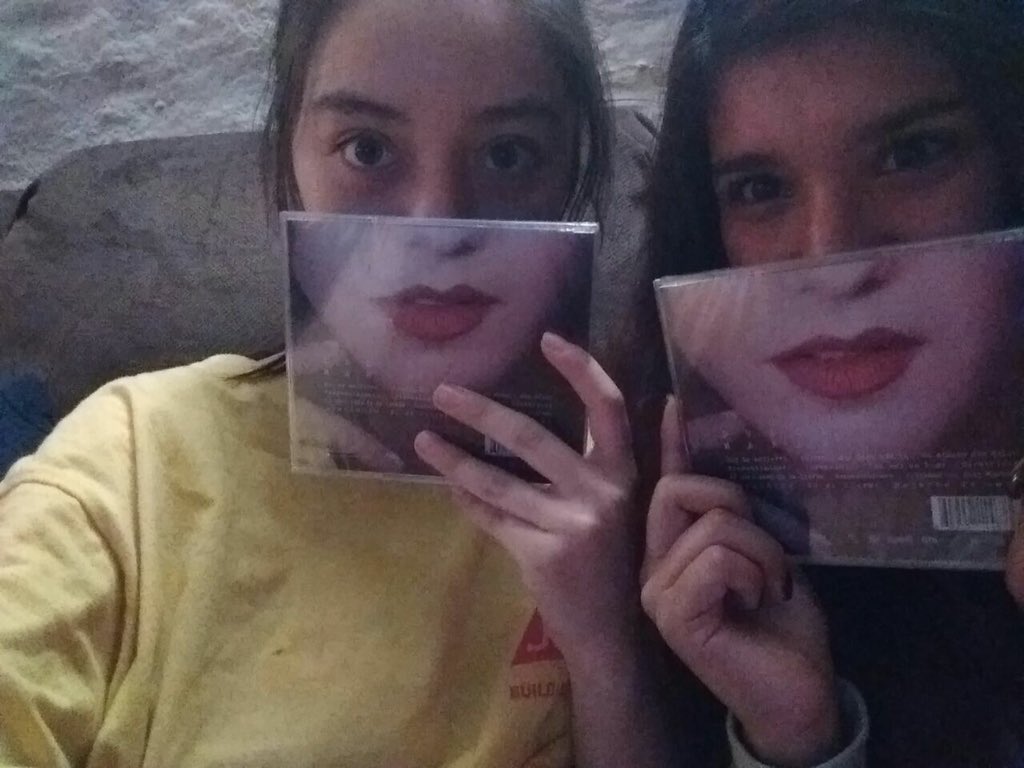 DMworldChile's tweet photo. @DulceMaria siempre presente en mi vida, me diste grandes amigas, fuiste mi cable a tierra. Fuiste mi apoyo cuando mas lo necesite te adoro https://t.co/VCmSwQgYl9