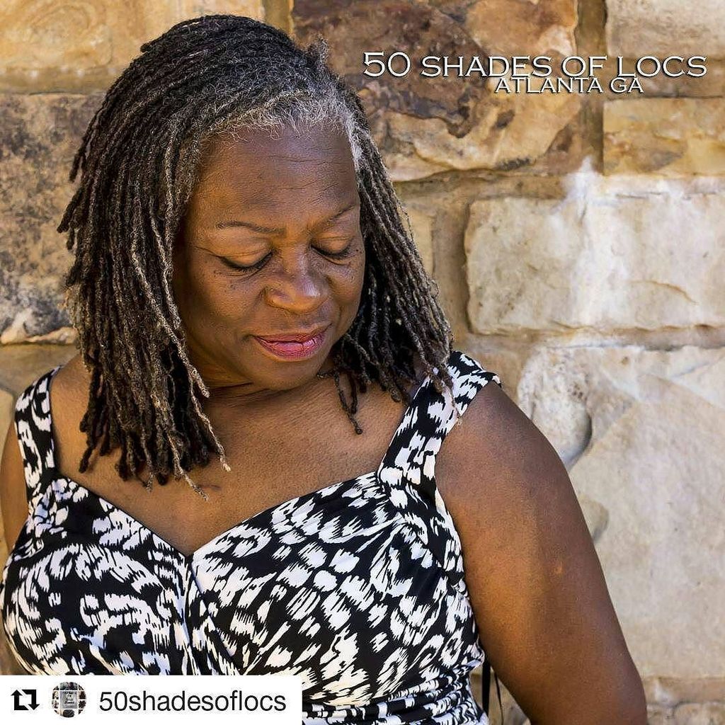 ProudGrayHair's tweet photo. Thank you @clcbam!π #NaturallyGray #GrayHair #ThoseRootsTho #GrayRoots #GrayLocs #SistaYourGrayHairIsBeautiful #Reβ¦ https://t.co/pkycrXvp2X https://t.co/ojsYmKgOKd