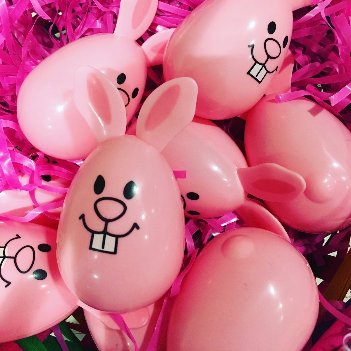 Jwrite27's tweet photo. Eggs that are bunnies are just as adorable as the Cadbury Bunny laying chocolate eggs! #easterstuff https://t.co/csLC1sDy6L