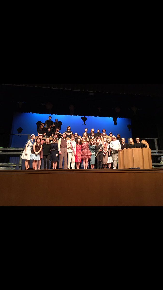 NewsomeCook's tweet image. We love thespians!!! #ThespiansAreTheCoolest #NEWSOMECOOK17
