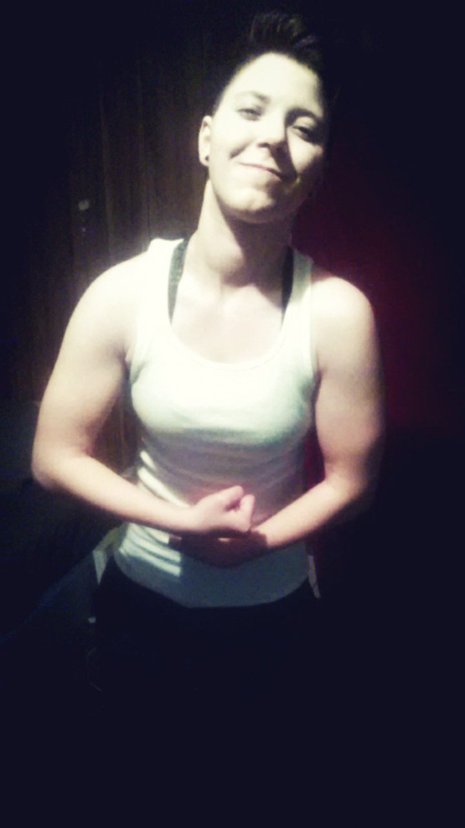 FucknnTrans's tweet photo. Body positive and new haircut post,  just bc I've really been working on myself lately and damn dont I look good🔥🔥🔥 https://t.co/iuAGtSuDNy