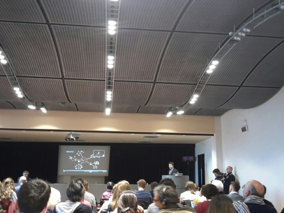 veronica_focaia's tweet photo. Conferenza sulle Fake News tenuta da Jonathan Albright #ijf17 #ijf2017 @gNellerba @LaSiringa_ https://t.co/a7jzM0PTjr