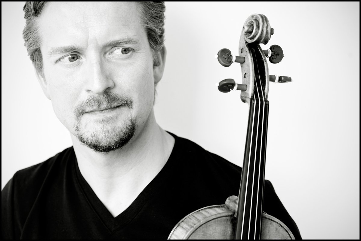 ConsAmsterdam's tweet photo. Vandaag om 15 uur masterclass met Christian Tetzlaff https://t.co/bmkBURRD64 #CvAmasterclass #violin https://t.co/Tt5asJ5OlV