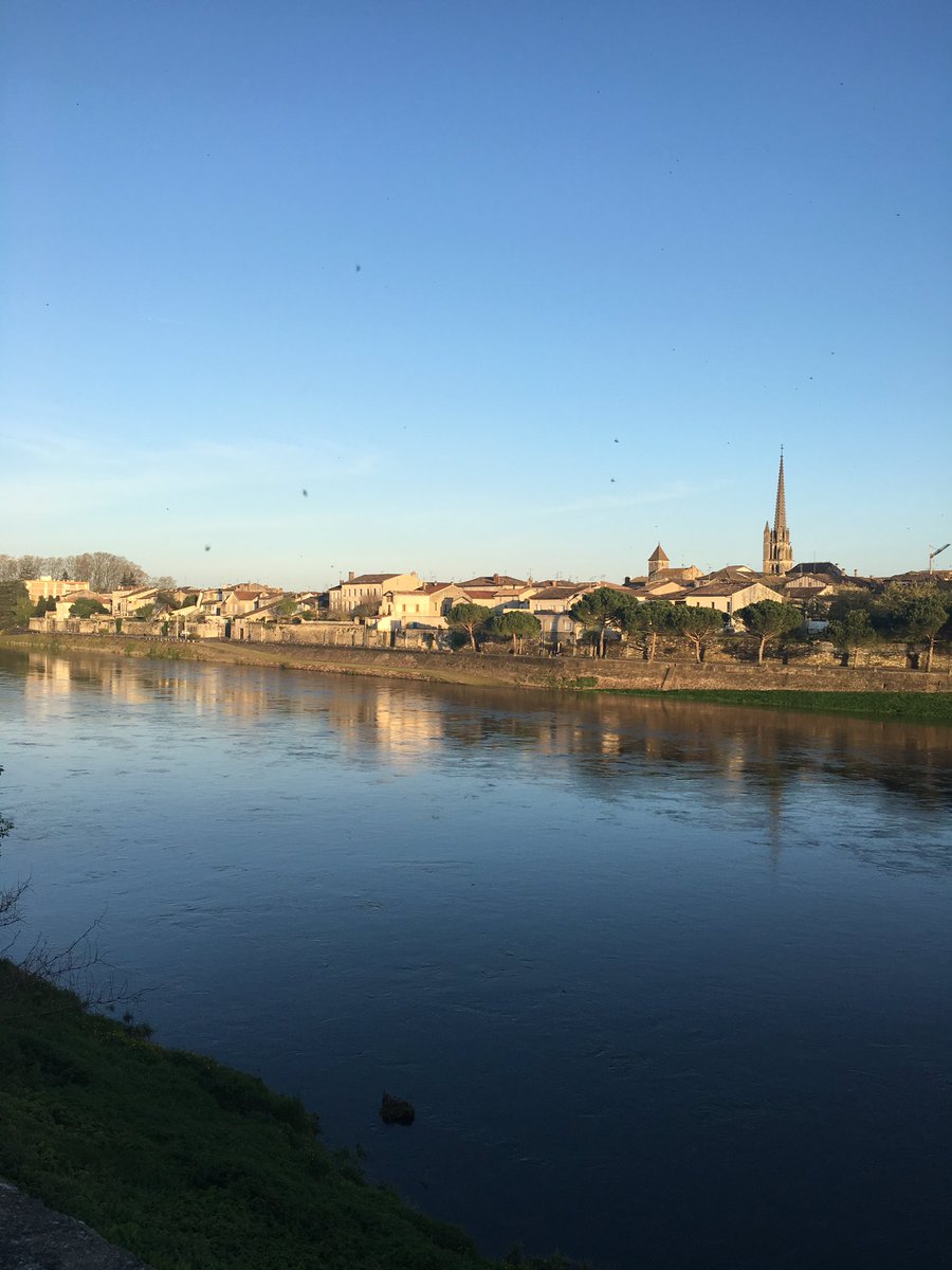 📽On passe notre journée ac <a href="/Remilamerat/">Rémi Lamerat</a> à Sainte Foy La Grande.Ses débuts au club, sa famille &amp; les photos dossiers (il paraît)