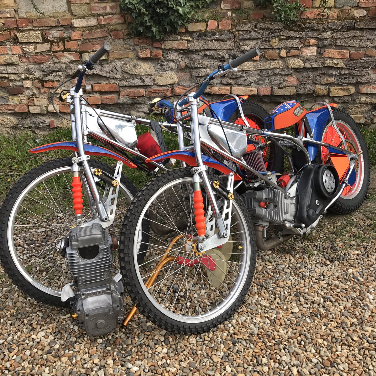 SpeedwayService's tweet photo. 2 good used bikes for sale. Email or DM if interested. #GM #jawa #stuha #blixt #joker #BAR #briggo #Talon #NEB #K+N #Maliniak #speedway https://t.co/saE7JXxkJB