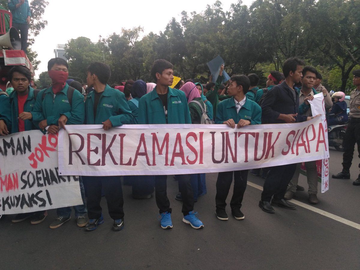 Ada pembangunan secara besar-besaran di Indonesia bisa dipastikan itu bukan untuk rakyat indonesia, lalu untuk siapa?
#ReklamasiUntukSiapa