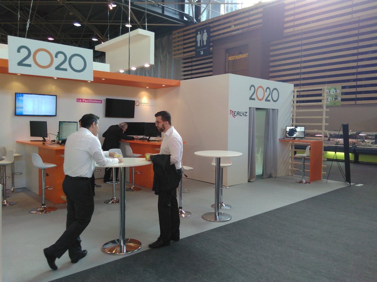RealyzVR's tweet photo. Retrouvez-nous au salon #SADECC à Lyon pour tester notre système immersif de #RV - STAND D2 #agencement #habitat #cuisine #bâtiment #3D https://t.co/oiKfH2TRUq
