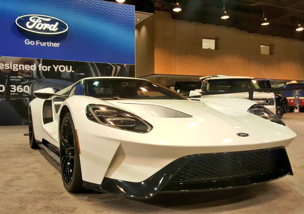 Ford_KristinH's tweet photo. Yup. This is real life. The FORD GT is here at the Alabama Auto Show! #alautoshow @ALAutoShow #sweethomealabama #ford #fordgt #fordautoshows https://t.co/nhhYLIHvlc