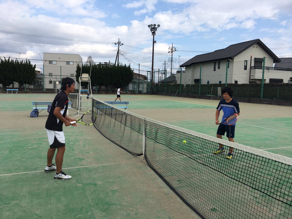 宇都宮大学硬式テニス部 今日も練習してます ぜひ見学来てください 宇都宮大学硬式テニス部 今日も練習してます ぜひ見学来てください
