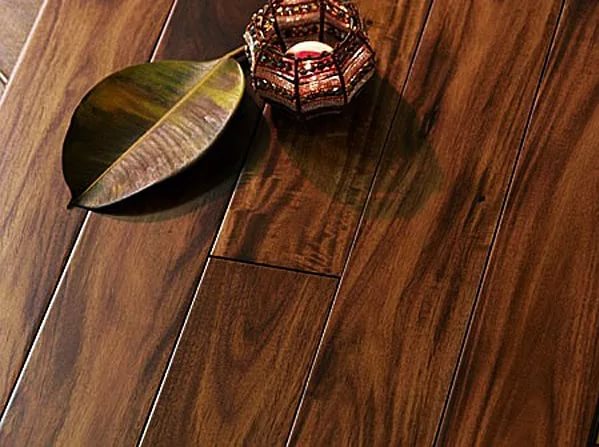 MasterParketov's tweet image. На #долговечность #паркета, влияют  характеристики и свойства древесины, из которой сделан паркет, а также: технология укладки, эксплуатация