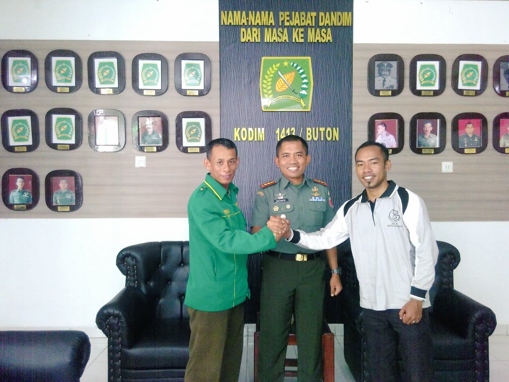 Silaturahim bersama Orang" hebat di hari jum'at yg barokah. 
#Kodim1413/Buton