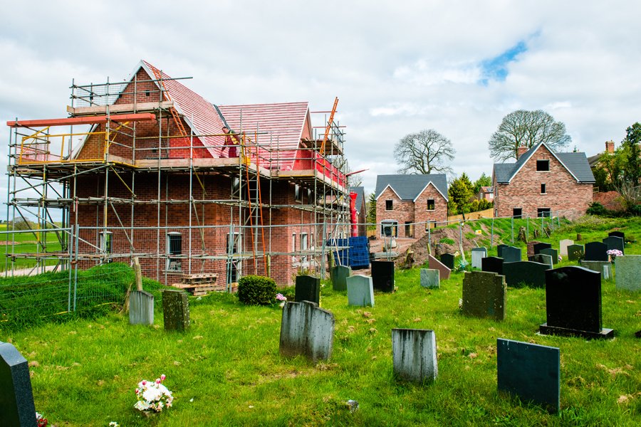 ShropshireStar's tweet photo. Rest in peace? Building site just metres from Shropshire graves #shropLL https://t.co/72LzXNpvFU https://t.co/qGoQRPLzwm