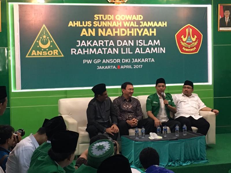 sahaL_AS's tweet photo. Pertemuan Ahok-Djarot dgn Ketum GP Ansor @Ansor_Satu di kantor GP Ansor siang ini. Kaum pro kebinekaan hrs bersatu utk melawan radikalisme. https://t.co/2HYFuaPf5U