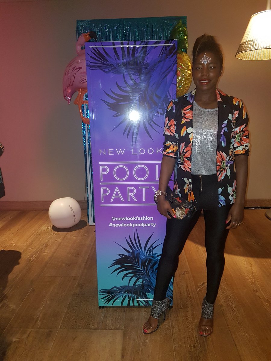 styleiconnat's tweet photo. Thanks for having me @NewLookFashion &amp; Jessica #newlookpoolparty Was a blast. Syncronised #swimmers #cocktails #swimwear #eventblogger https://t.co/dJufZ7jCH0