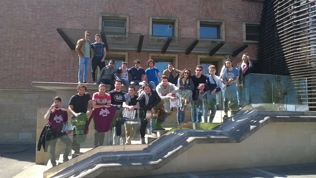 GalvezCurro's tweet photo. Instituto nacional del carbón INCAR. Viaje de practicas de Ingeniería de Materiales UPM @caminosupm @MaterialesUPM https://t.co/brnxOqFcbB