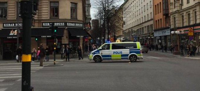 View image on Twitter