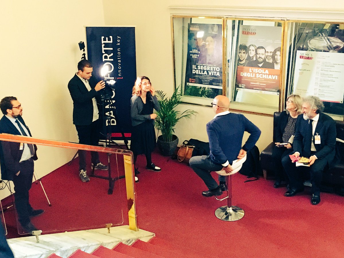 GentilEventi's tweet photo. Pausa lavori. La redazione @BancaforteABI non riposa mai! #DimCliente @ABI_Eventi @flaviopn https://t.co/ZhC8PPi6YL