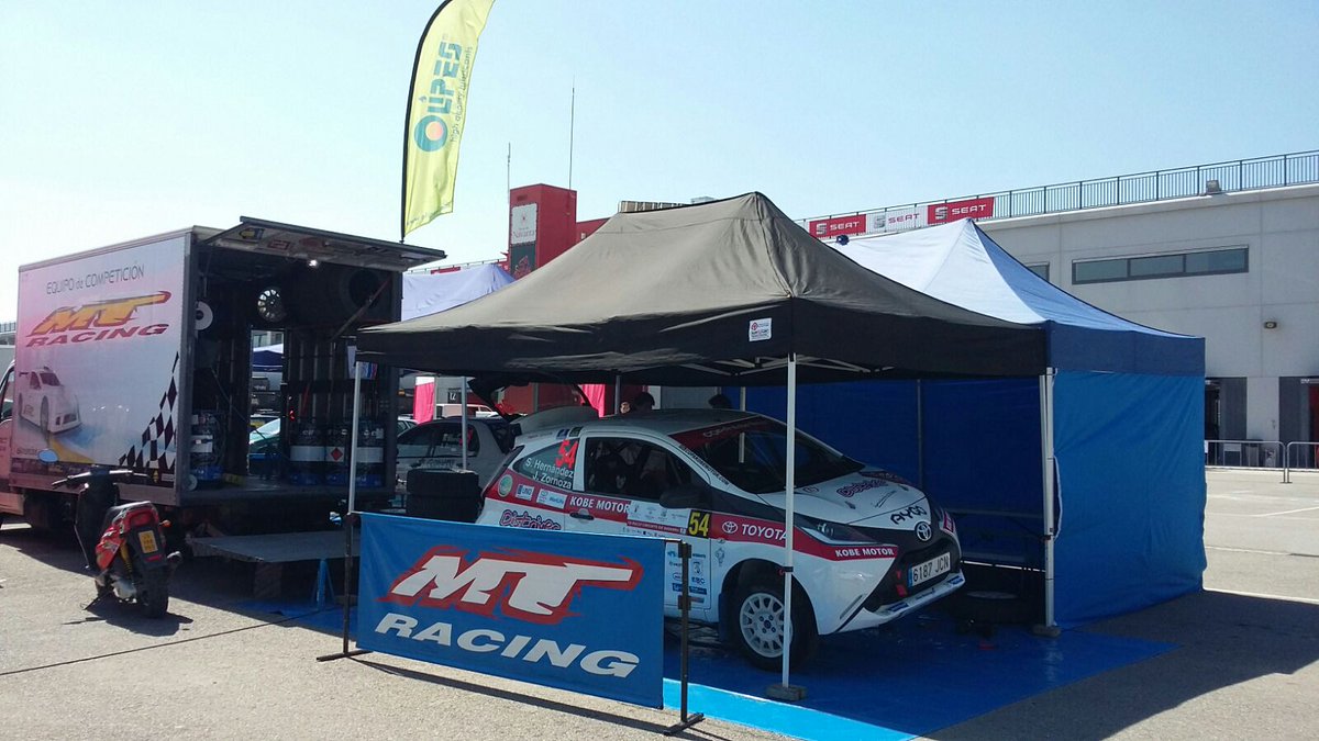 MTRacing_es's tweet photo. Todo listo en Navarra parael Rally @CircuitoNavarra Tanto Suárez como Hernández ya se encuentran listos para el inicio de la prueba. #CERT https://t.co/eO4b0pzJH1