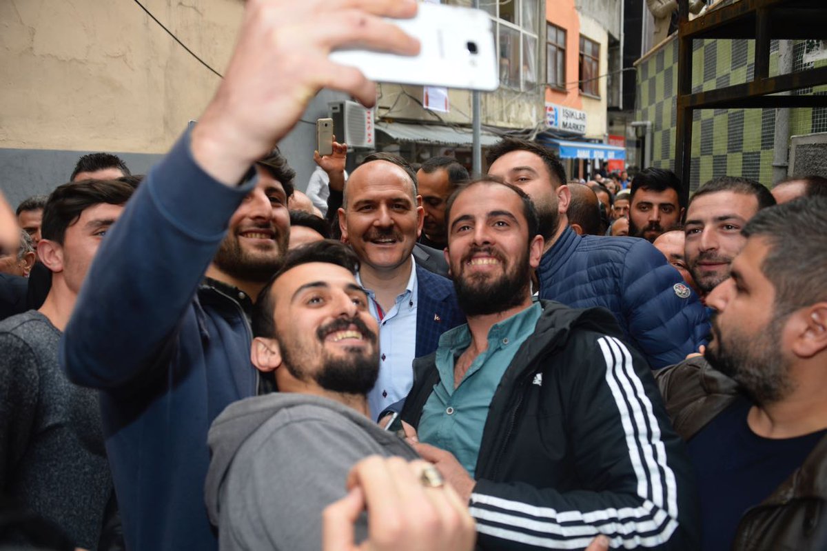 suleymansoylu's tweet photo. Hopa'da vatandaşlarımızla... https://t.co/rTvRGV4PYW