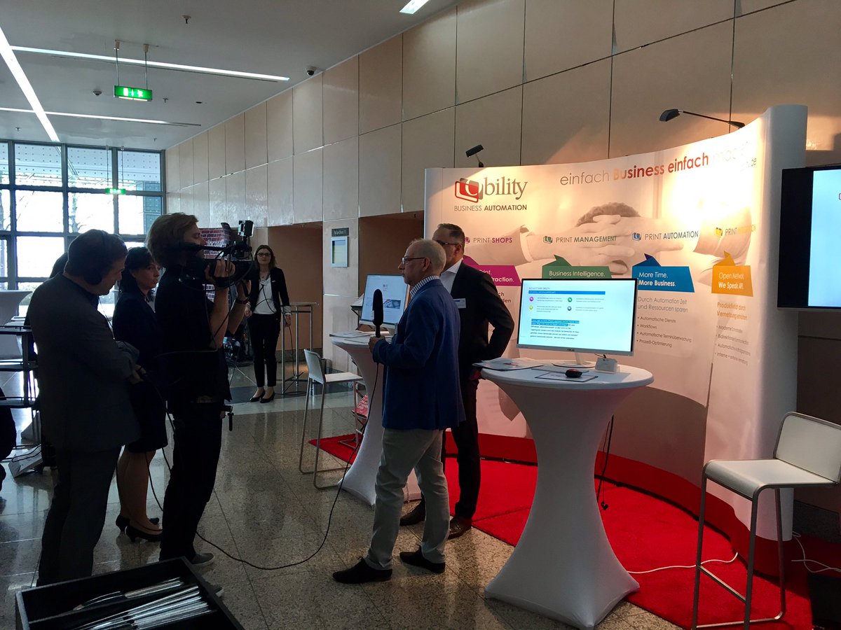 Frank_Siegel's tweet photo. So, letzte Runde des #ops2017 Toller Event, tolle Infos, gute Gespräche und großes Interesse an #smartmis von #obility https://t.co/mRIVw9QZa5