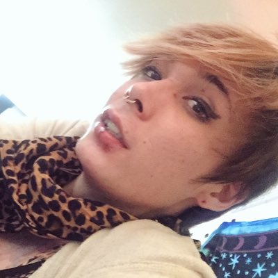#NewProfilePic https://t.co/v4vl3xcMNw<a href="/tag/newprofilepic"class="tags">#NewProfilePic</a>