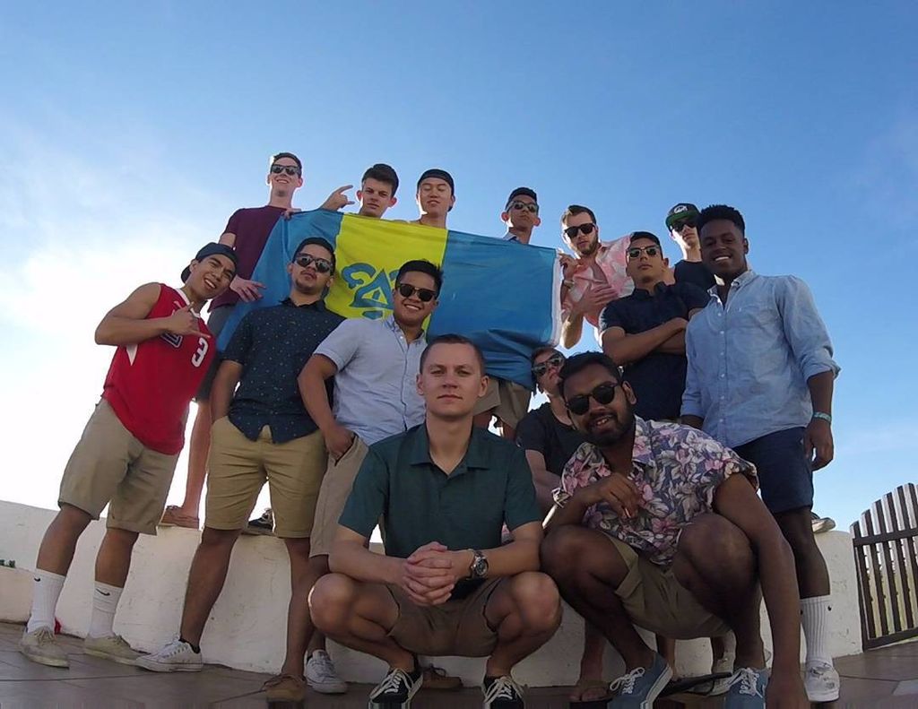 The brothers of <a href="/DUSDSU/">SDSU Delta Upsilon</a> on their spring break last week. #flagfriday #DUFlag