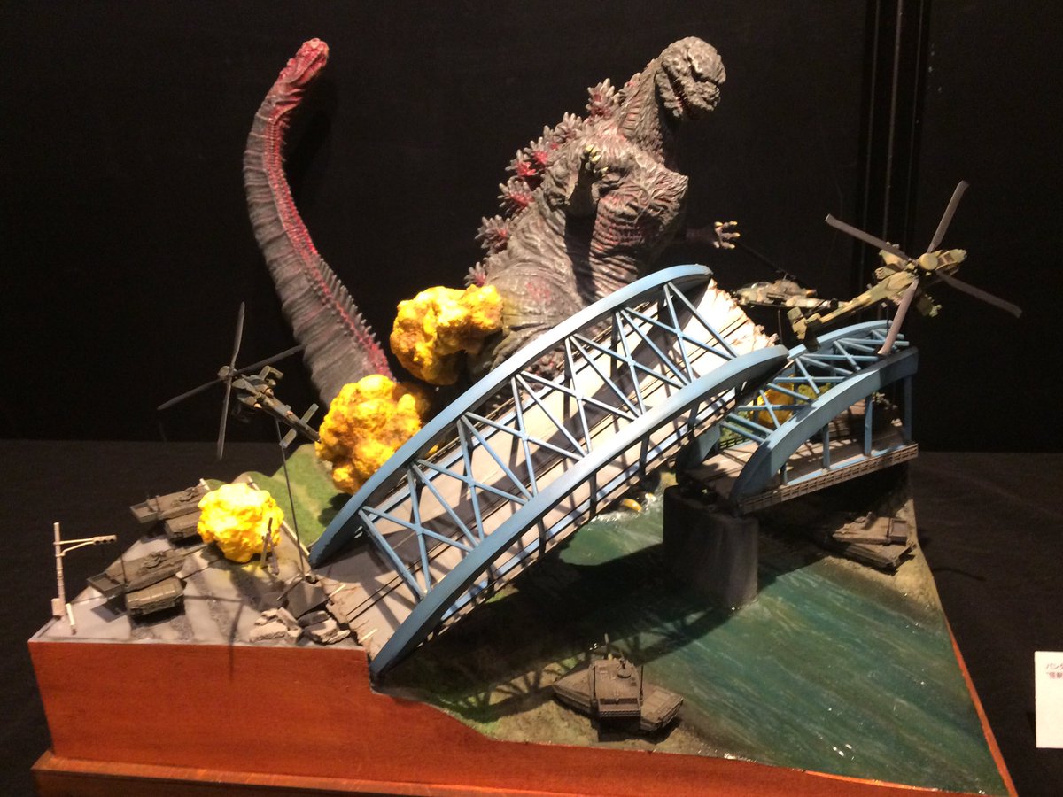 シン・ゴジラの超絶ジオラマが超至近距離でじっくりと眺められる