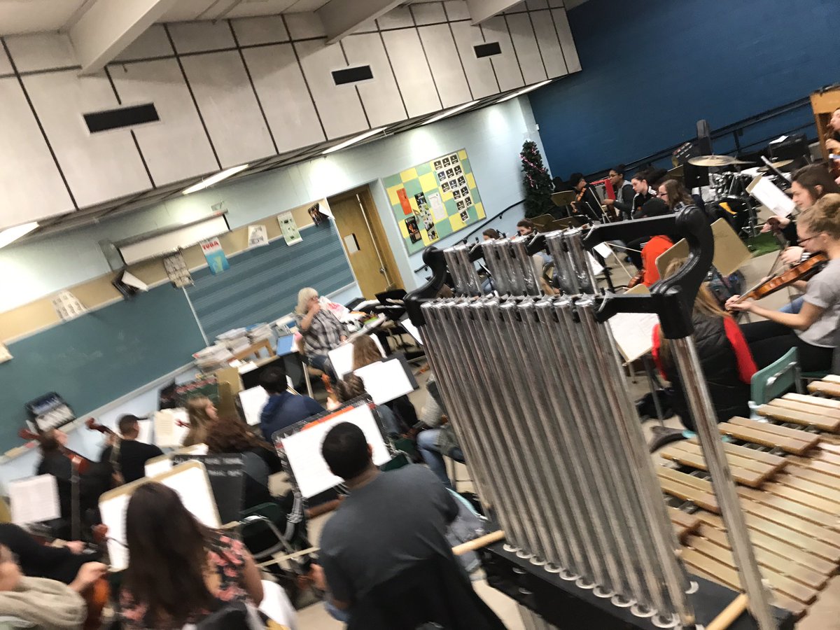 CaseHSBandOrch's tweet photo. The gangs all here!! #Music4Lyfe #AsAUnit #FriendFun https://t.co/A7hh7mlYly