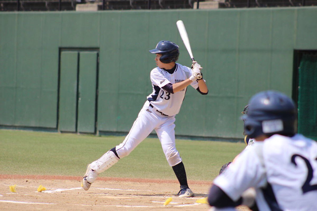 東北工業大学準硬式野球部 Sur Twitter 3年 後藤真吾 23 内野手 経営コミュニケーション 出身校 福島北高 副主将 野球 が大好き 小柄な為か野球少年のようにも見える セカンドでの声がけは 2番打者としての役割をしっかり果たす ドラえもんが大好きという一面も