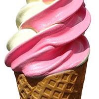kwduurstede's tweet photo. Vandaag in onze ijsmachine Yoghurt softijs,Chocolade soft-ijs of een mix van beide.En natuurlijk elke dag ons gewone verse soft-ijs. https://t.co/qCzguv13de