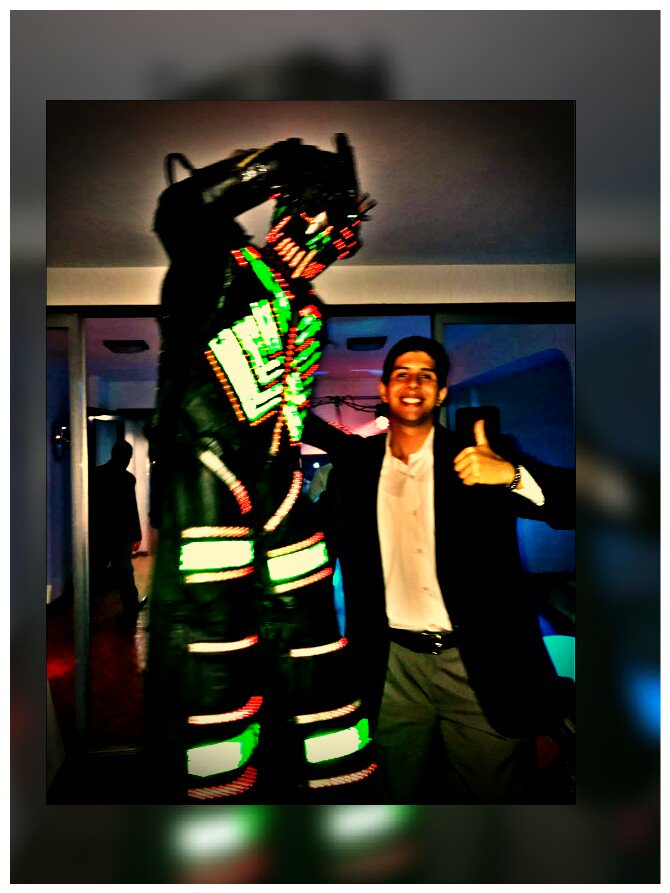 giankobermudez1's tweet image. Una #party con todo y #Roboled 😎🤣🤖🎉