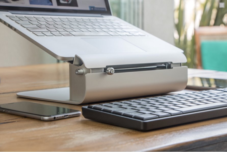 raindesigninc's tweet image. Ever wished for an angled stand that's also adjustable? Well, your wish is our command. #RainDesignInc #LaptopStand