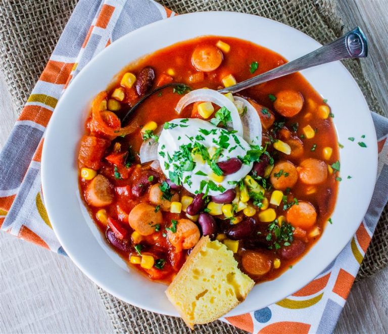 Chili con Würstchen
bit.ly/2oLtDcI
#foodblogger, #kochprofis, #chilli, #würstchen, #reszept, #lecker