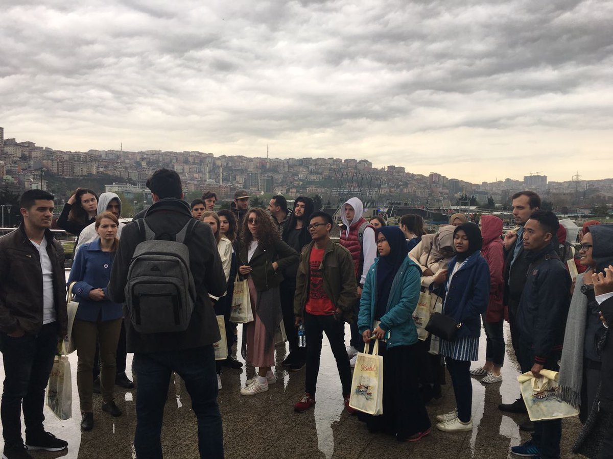 ibmscmu's tweet photo. City tour #dwdmuisc2017 #muisc2017 #ibmsc https://t.co/SPNbTUOLgh