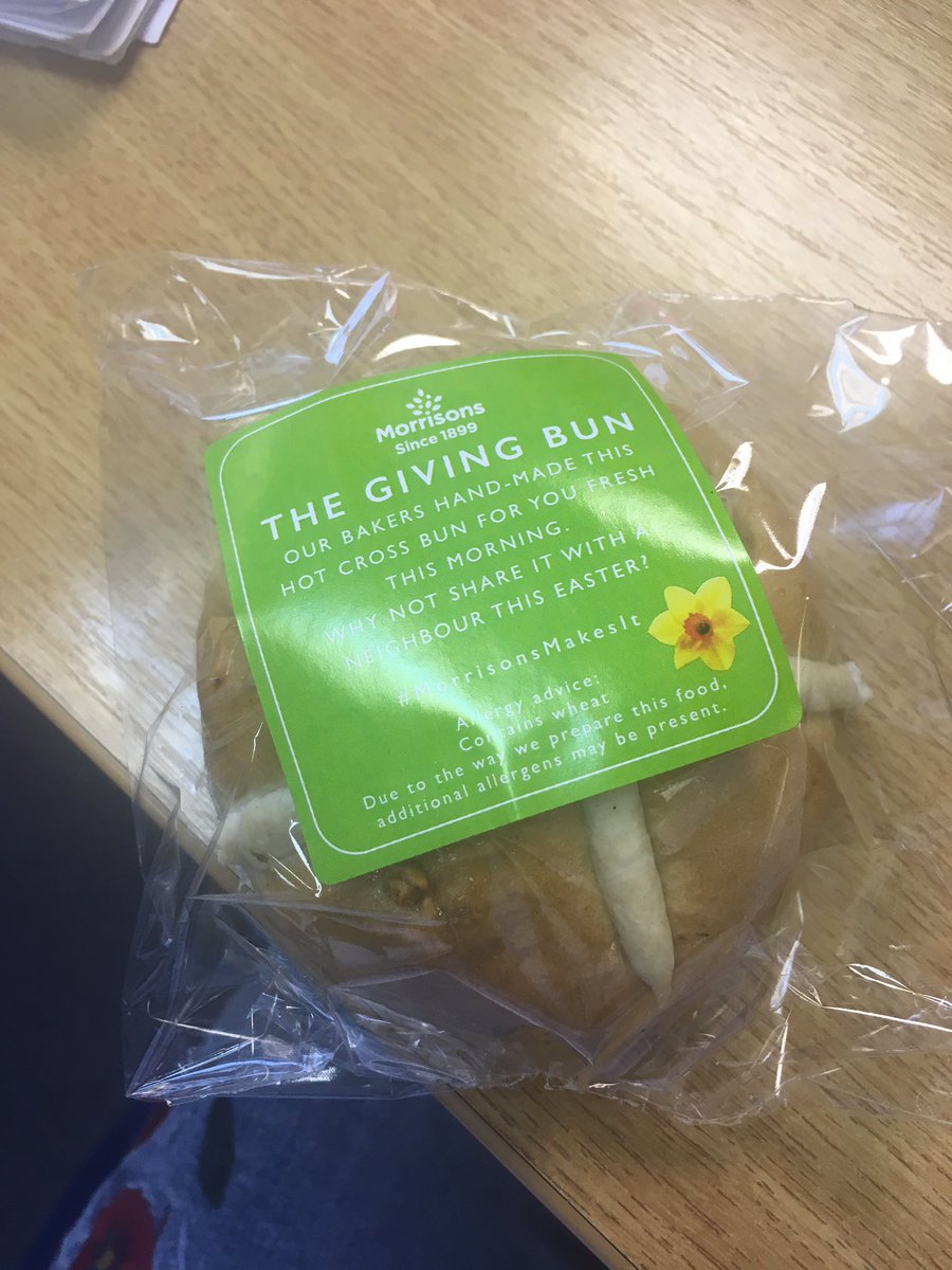 Jemma_Barratt's tweet photo. Thank you @Morrisons for the free hot cross bun! I gave mine to my work buddy #MorrisonsMakesIt https://t.co/FtUBGm28wc