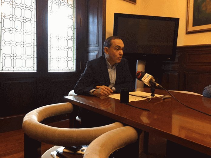 El Ayuntamiento activa las ayudas para impulsar el comercio de #Irun: …nesirungohiritarforoa.blogspot.com.es/2017/04/se-act…