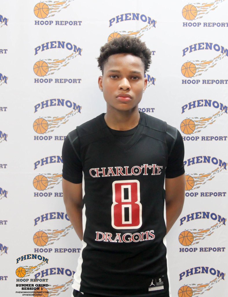 Labcity_Dragons's tweet photo. Charlotte Dragons 17u G @J_Shular08 &amp; 6'6 F @AJGALLAGHER34 ones to watch at #PhenomQCChallenge #DUnit https://t.co/o95JDeb9GN