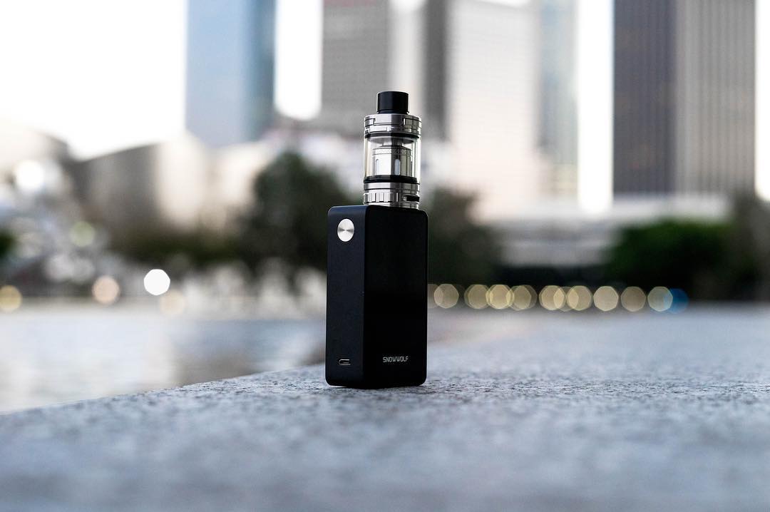 Snowwolfvape's tweet photo. Snowwolf 200W plus and SLYDR-L atomizer #snowwolf #slydrl #slydr #vape #vaping #vapor #vaporizer #vapefam #calivapers #vapeporn #ecig https://t.co/WjTgOyoY8R