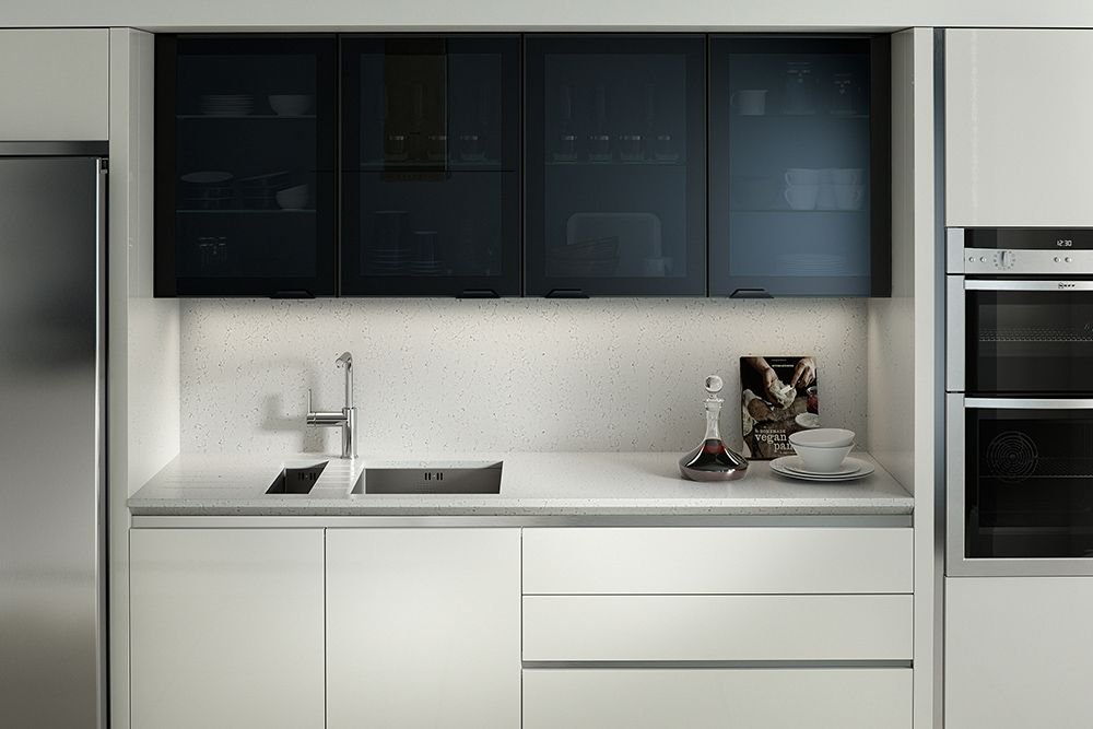 tecazltd's tweet image. Contrasting door effects - Black glazed with Porter matt white for a very contemporary look

#tecaztrends #kitchendesign #monochromekitchen
