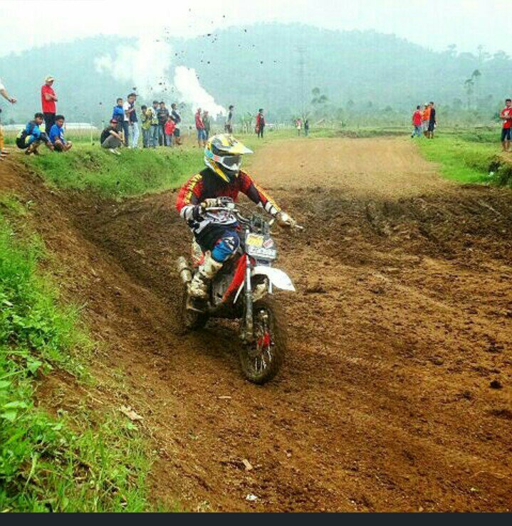 Sesulit apapun medan tempur di depan hadapi jangan mudah menyerah semangatt!!!