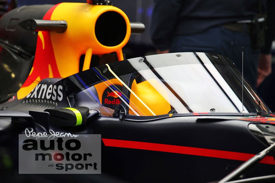 FIA has developed alternative cockpit protection idea called "shield". Smaller than Red Bull aeroscreen.

AMuS: ams.to/f1-shield