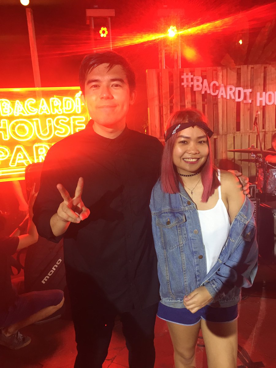 marsiyuuu's tweet photo. you're never empty-handed at #BacardiHousePartyPH #eyyyyy #SESquad https://t.co/bRLwZswJed