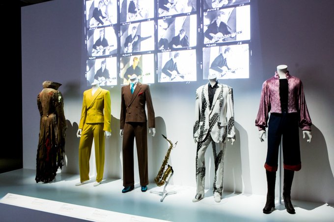 Fashion Press على تويتر 9日まで デヴィッド ボウイの大回顧展 David Bowie Is 音楽と映像演出でアーカイブを紹介 T Co Kztqbeu5lo