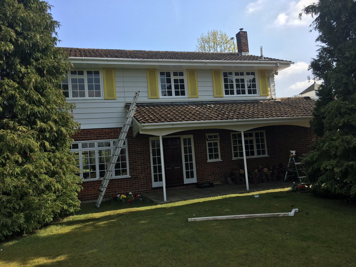 Another beautiful day for our external painting today... do call us if we can help you with any upcoming decorating requirements <a href="/TheTallDog/">The Tall Dog</a>
