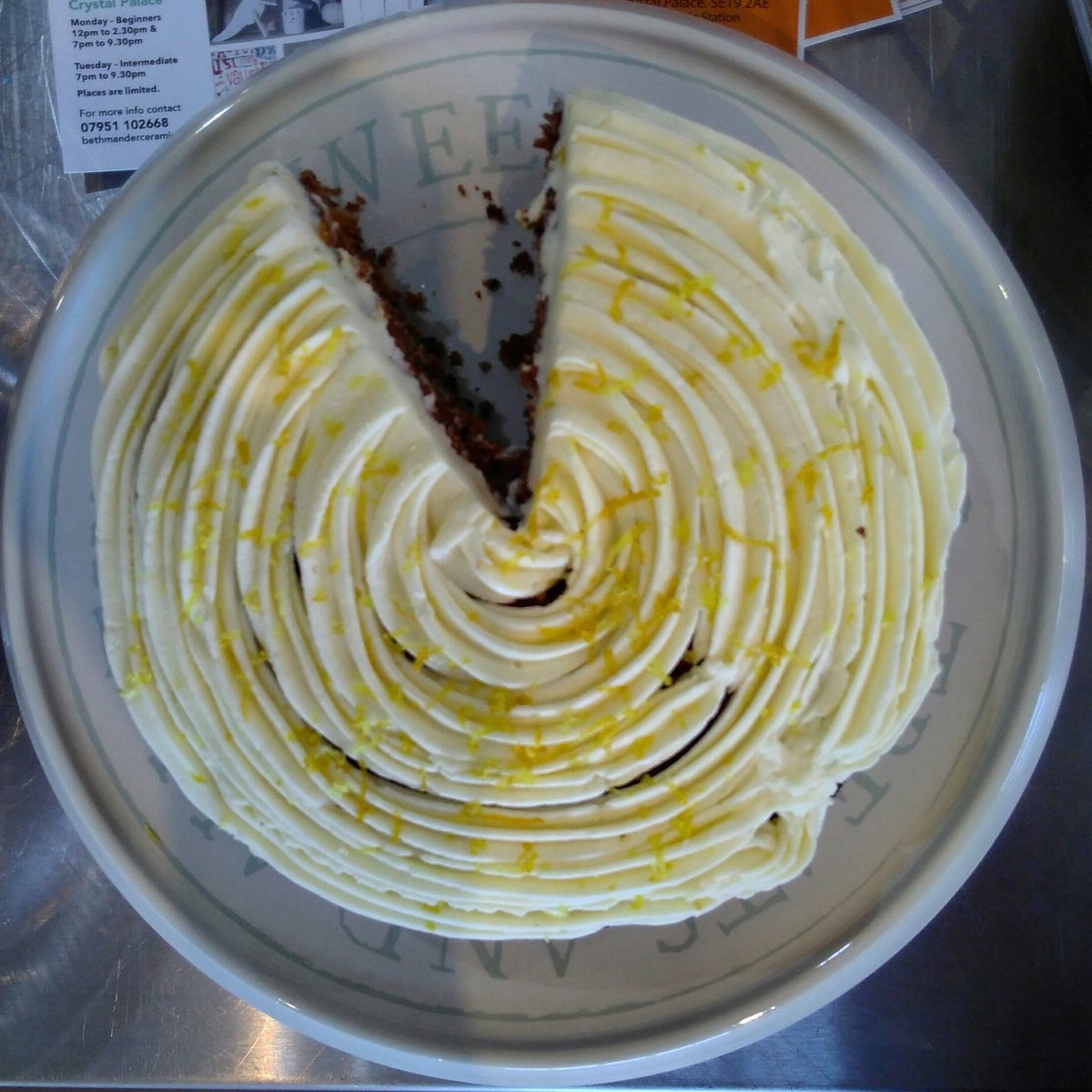 ThepaxtonC's tweet photo. Cake o'clock!
Carrot cake with lemon icing from @simplytaycom  
#shoplocal #eatlocal #freshfood #freshlybaked #teaandcake #se19  #cafelife https://t.co/Cwnfc4ZaBe