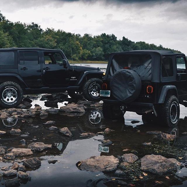 scieNtistFilms's tweet photo. Baes On The Water
Reposting @drivenh:
Happy National Jeep 4X4 Day to all!
Tag a jeep lover!
#DriveNH #jeep #jeepwrangler #jeepday https://t.co/qko2n3V13h